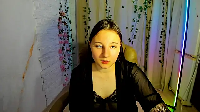 EvaxCharm's cam snapshot