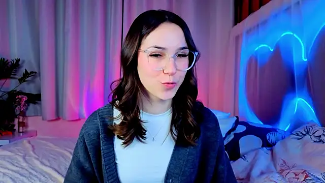 -CindyLou's cam snapshot