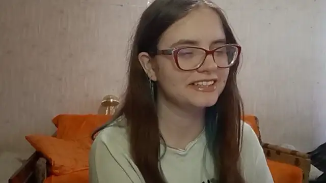 Miyabeee's cam snapshot