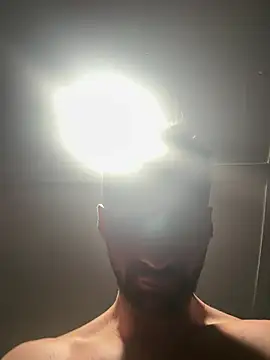 sexyhotstud12 live sex cam