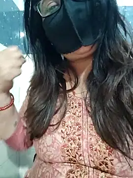 Aishwaryaa_69's cam snapshot