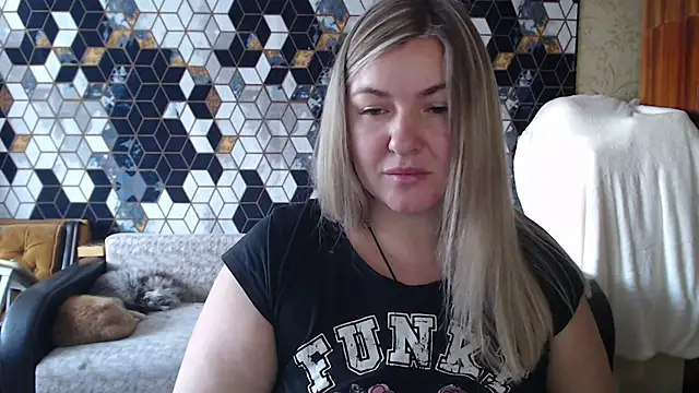 NikaSkylink's cam snapshot