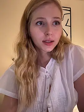 LunaRase's cam snapshot