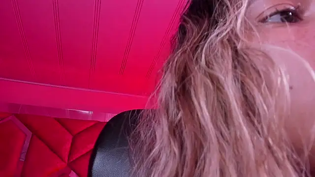 Olivia_Fox69's cam snapshot