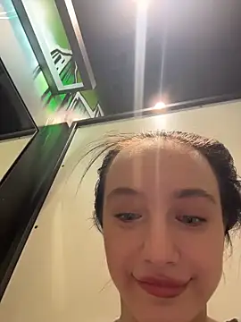 MiaTee's cam snapshot