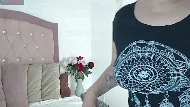 AnnadirtyXo live sex cam