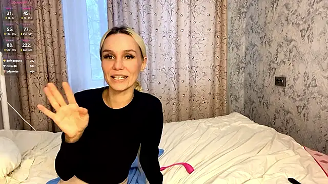 LorrieWilcinski live sex cam