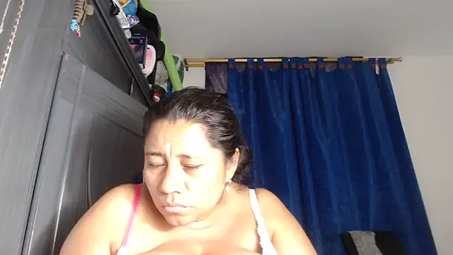 adrixxx38 live sex cam