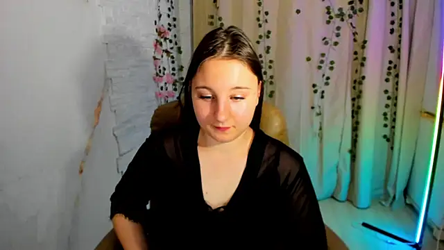 EvaxCharm's cam snapshot