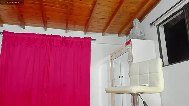 emily_hornett live sex cam