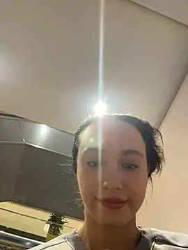 MiaTee's cam snapshot