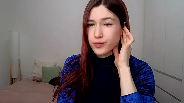 AliciaNewell live sex cam