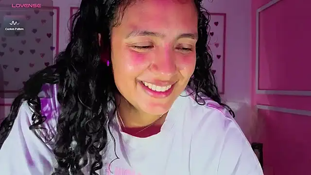 tamara_brown_t's cam snapshot