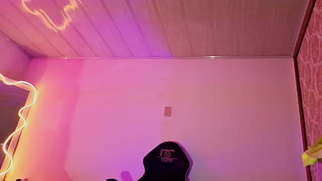 Laylafoxy_tay's cam snapshot