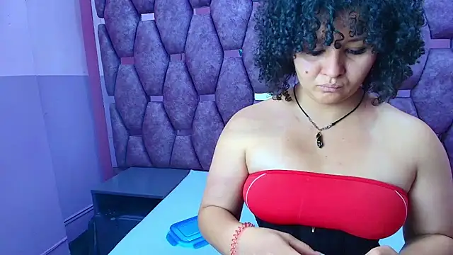 AlaSmith's cam snapshot