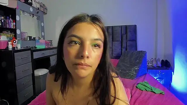 Esmeraldaa-'s cam snapshot