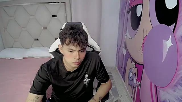 Maxwell_boys live sex cam