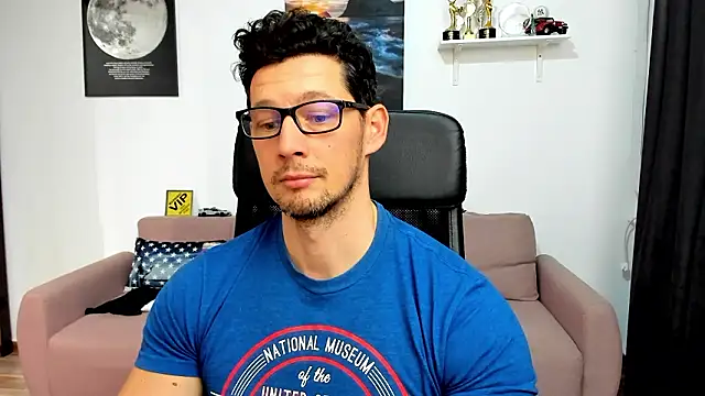 BrutusK08 live sex cam