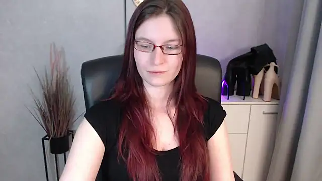 emmaxDelight's cam snapshot