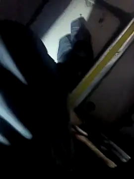 alexchir4's cam snapshot