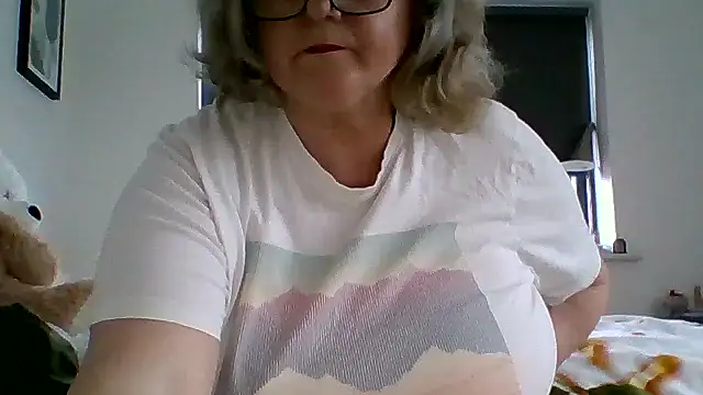 NoraJohnson6 live sex cam