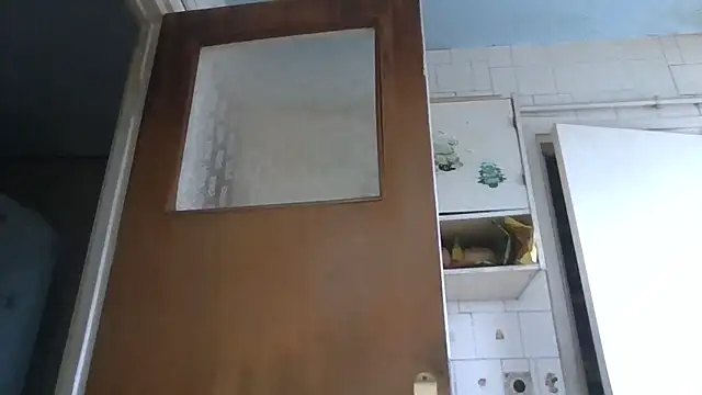 mariusica1@xh's cam snapshot