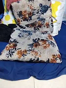 juicy_candy1999 live sex cam