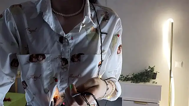 WinterKukauskas's cam snapshot