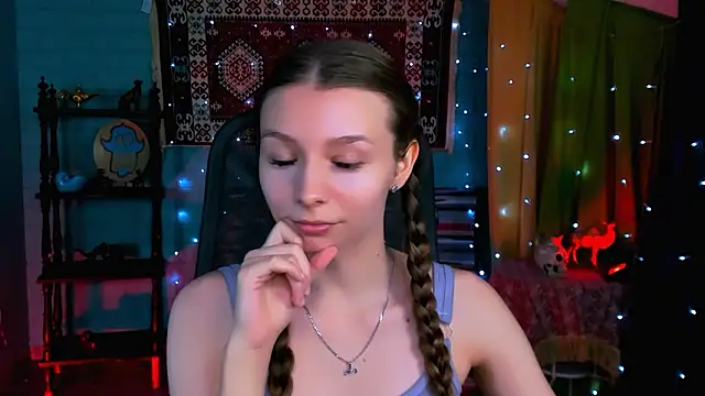 JulieDaniel's cam snapshot