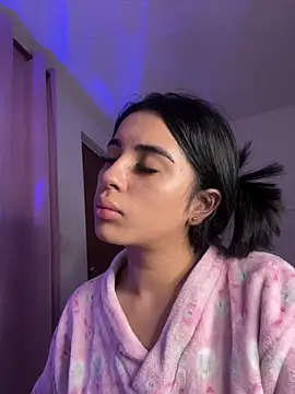 Emily-14's cam snapshot