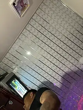 Saipuer31 live sex cam