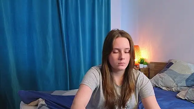 GenevieNyreen's cam snapshot