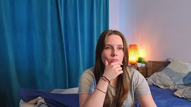 GenevieNyreen's cam snapshot