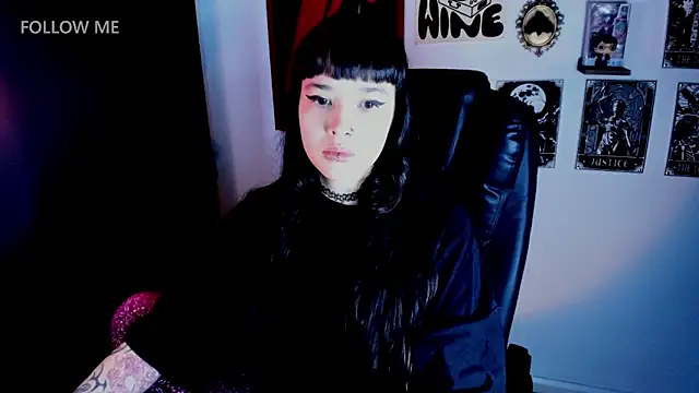 Demongirl6666 live sex cam