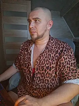 Foxyshaved live sex cam