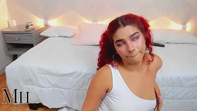 MizzHell live sex cam