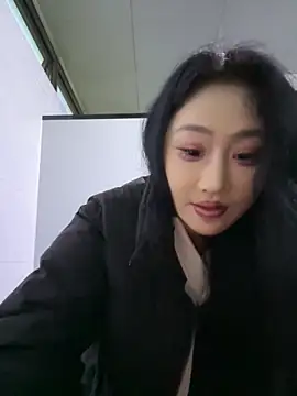 so-linger live sex cam