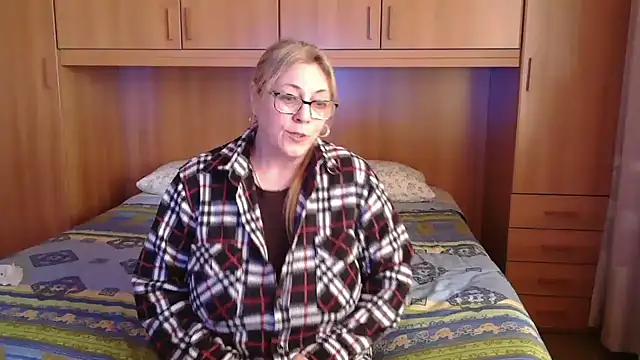 pussy_boom4u's cam snapshot