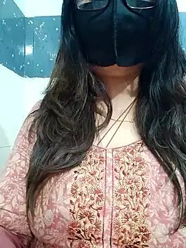 Aishwaryaa_69's cam snapshot