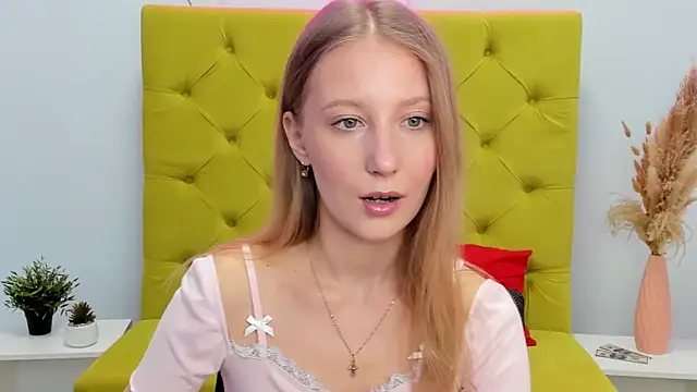 LolaWilsons live sex cam