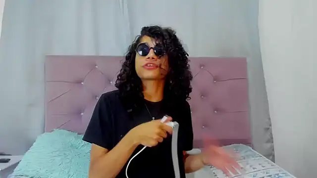 EthanBlackwoodd live sex cam