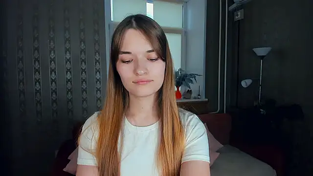 EmmalineKearl live sex cam