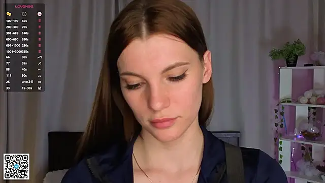 LaveraMeling live sex cam