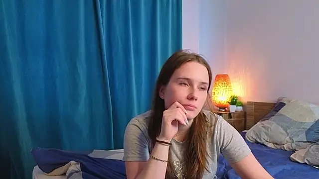 GenevieNyreen's cam snapshot