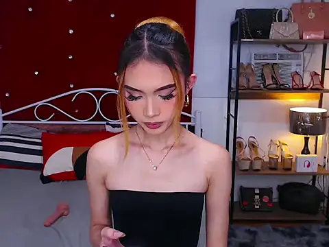 MeatyhorsecockMistress live sex cam