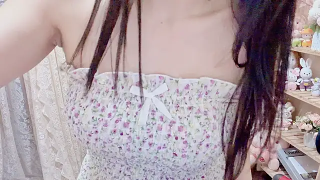 Rellababyy's cam snapshot