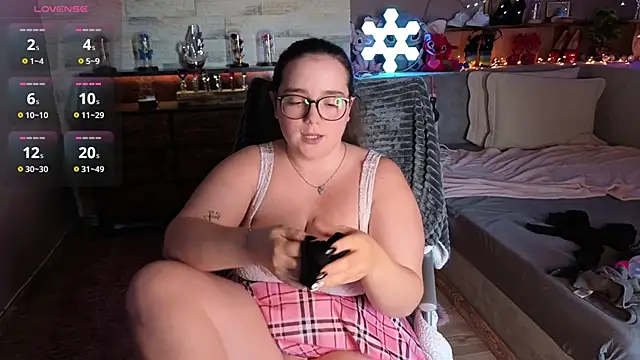 Kimberly-Caprice live sex cam