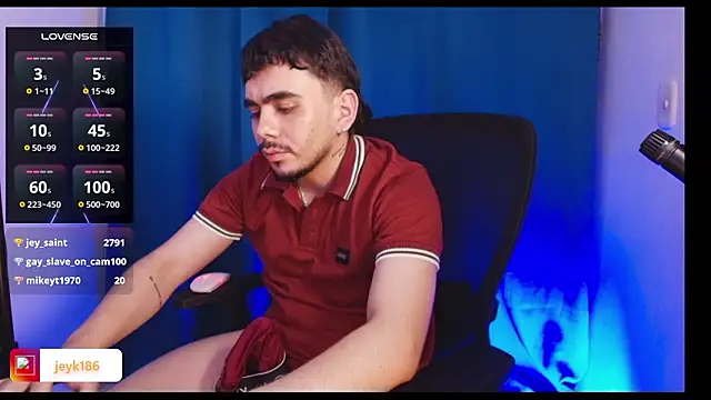 Guccy_Boy_Club live sex cam