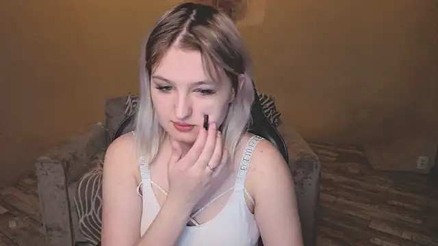 grase_neon's cam snapshot