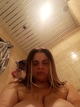 hugebobbs live sex cam